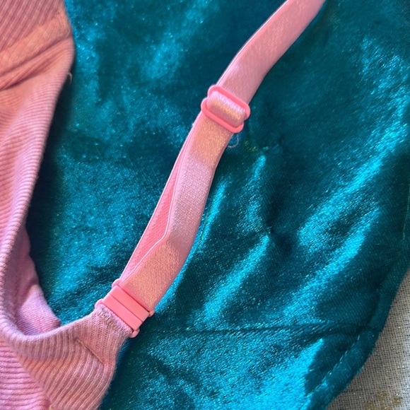 Victoria's Secret Pink Molded Cup Bra - Picture 5 of 6